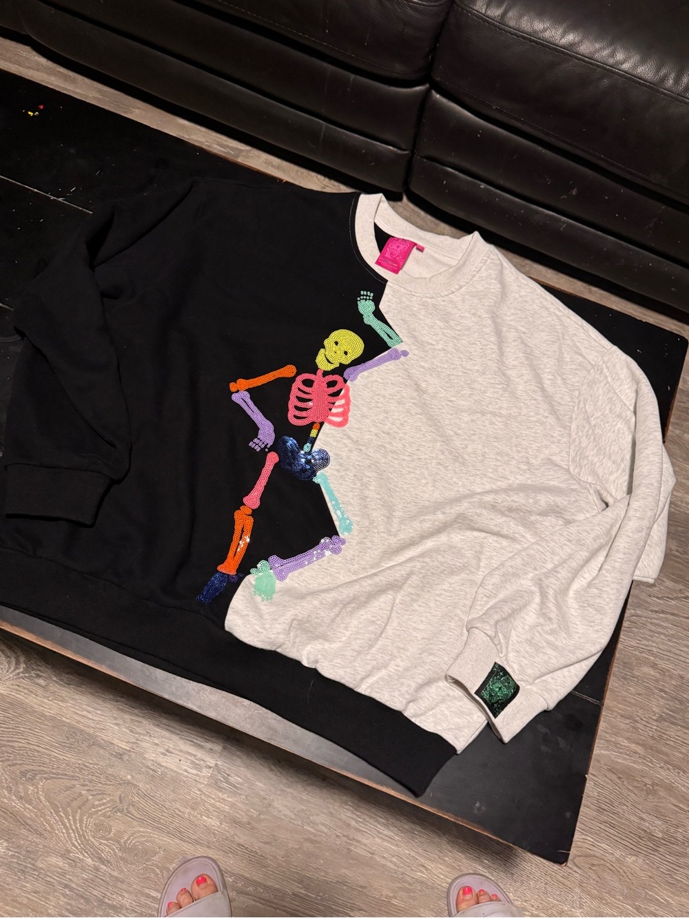 Queen of Sparkles Colorblock Black/Gray Sequin Skeleton sweatshirt- size Large! - Picture 4 of 4